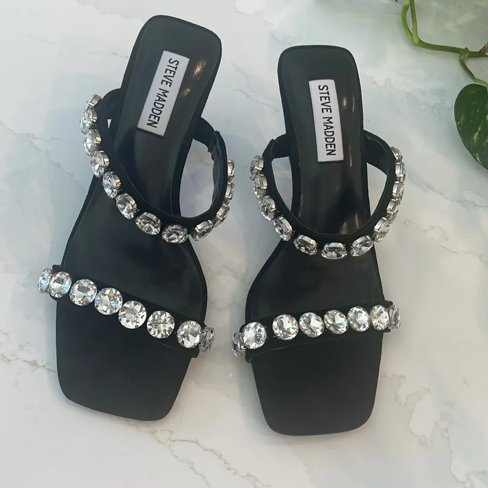 Steve Madden Black Rhinestone Sandals Size 7 - Picture 3 of 8
